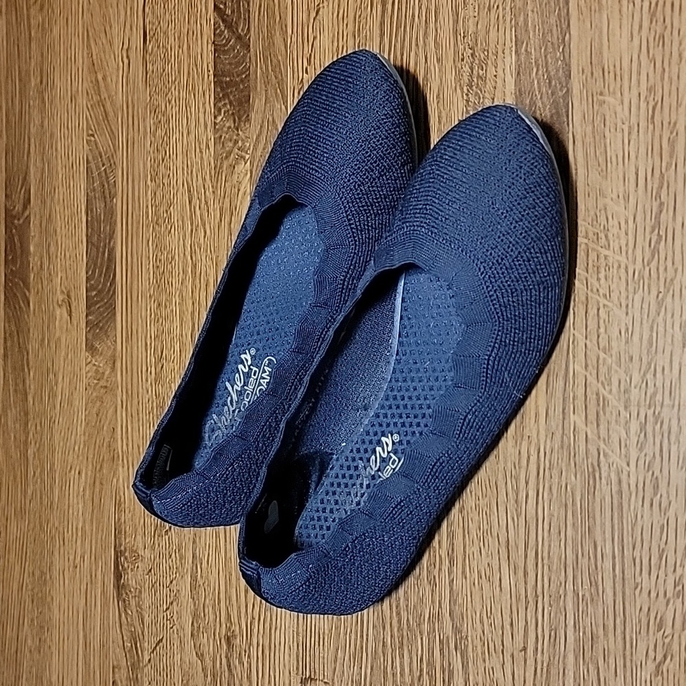 Skechers Navy Blue Flats